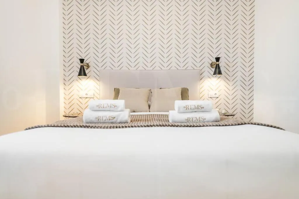 Enchanting And Bright Apartment Center By Rems Malaga