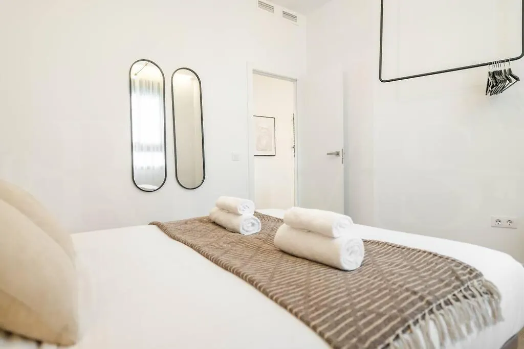 Enchanting And Bright Apartment Center By Rems Malaga